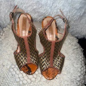 Snakeskin/Woven Print Heel
